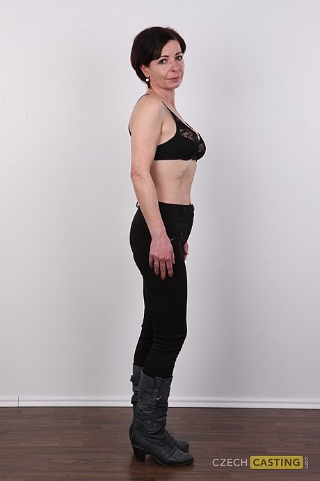 Older bitch chick does away with all of her clothing and boots to get raw nude - Image 5 of 20  in Pussy category   featuring Drahomira 