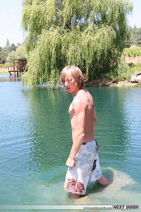 Amateur gay with amazing abs Skyler flaunts his monstrous meat outdoors - Image 6 of 20  in Gay category  