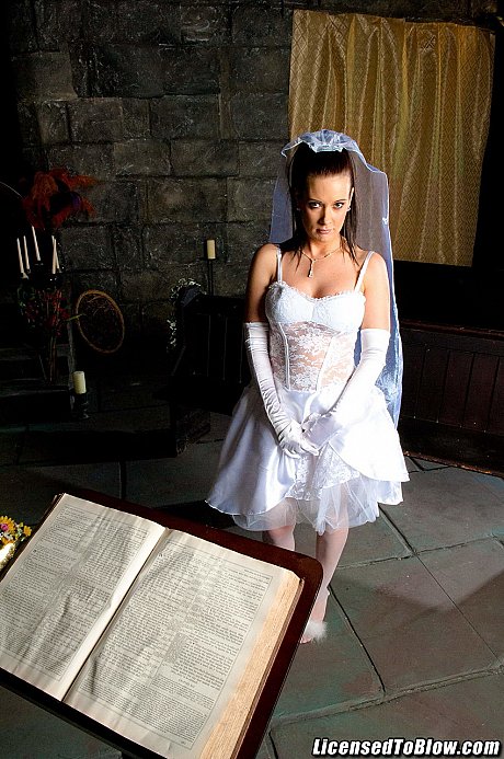 Slutty bride Tanya Cox getting a thorough dicking in her wedding dress - Image 8 of 20  in Pussy category  