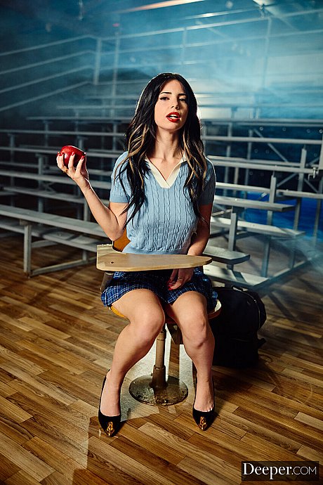 Brunette vampire Asteria Jade getting nailed in various sex positions - Image 4 of 21  in Bondage category   featuring Parker Ambrose, Asteria Jade 