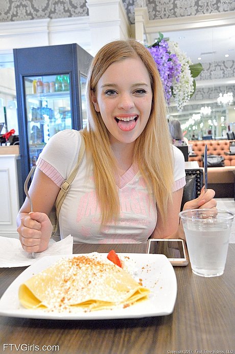 Mesmerizing babe Winter pleases herself with long dildo after coming back home - Gallery #29270