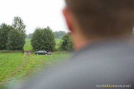 Petite teen Arwen Gold screws a hiker as he helps her with a broken car - Image 5 of 20  in Pussy category   featuring Arwen Gold, Yuriy Sergeev 