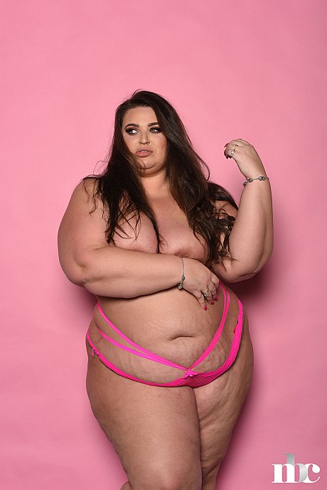 36-yo BBW MILF Yazmin Fox posing half nude and showing her massive fatty behind - Image 2 of 20  in Ass category   featuring Yazmin Fox 