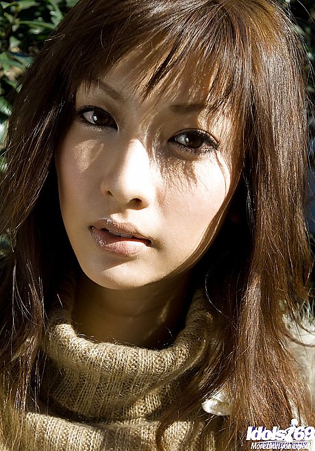 Attractive delicious chinese teenage babe slowly taking off all of her clothes - Image 2 of 15  in Outdoor category   featuring Reika 