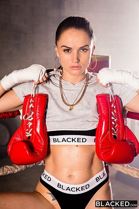 Charming Tori black getting drilled by two black boxers in an interracial 3some - Image 4 of 20  in Pussy category   featuring Louie Smalls, Tori Black, Jason Luv 