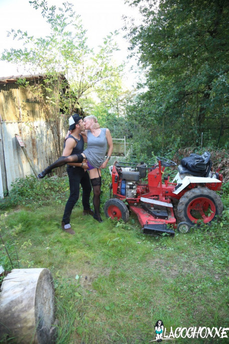Short haired cougar fucks the young teenie farmer that has some to fix her ride - #77517