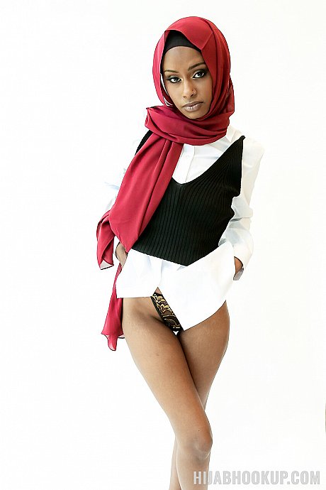 Hijab Hookup performed by Axel Haze, Fae Love naked Photos - Image 3 of 20  in Teen category   featuring Axel Haze, Fae Love 