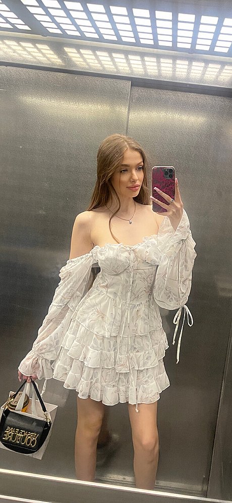 OnlyFans Lolly Kiss featuring Lolly Kiss Porn Pics - Image 16 of 18  in Babe category   featuring Lolly Kiss 