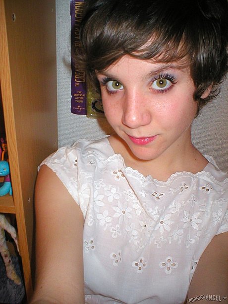 Gorgeous charming short-haired schoolgirl surprises with nude pics taken by herself - Image 10 of 16  in Pussy category   featuring Pinky Lee 