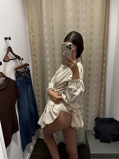 OnlyFans Koketo4ka Sex Pictures - Image 7 of 14  in Skirt category  