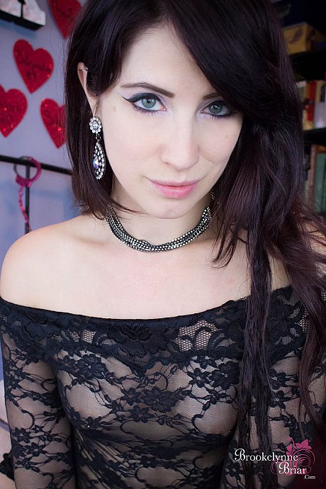 Brookelynne Briar Official performed by Brookelynne Briar naked Porn Pics - Image 2 of 15  in Dildo category   featuring Brookelynne Briar 