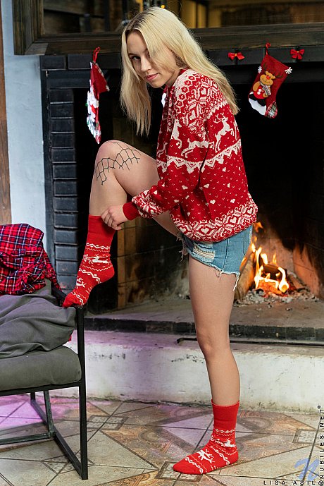 Petite babe Lisa Asil unveils her puffy pussy in a cute striptease on Xmas - Image 2 of 21  in Pussy category   featuring Lisa Asil 