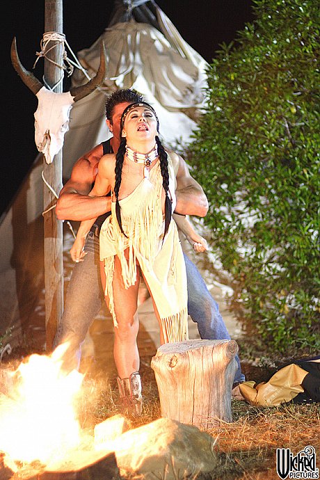 Short Native Indian Cherokee getting poked hard doggystyle outdoors - Image 6 of 21  in Outdoor category   featuring Tommy Gunn, Cherokee 