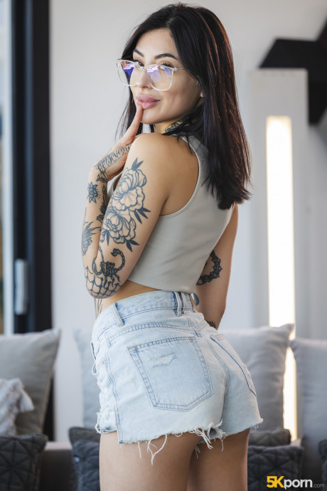 Charming tattooed babe Tabatha Lust likes nasty hardcore sex then takes a facial - #1428903