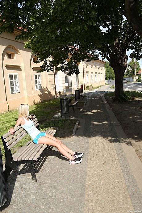 Blonde babe Joleyn Burst gets a pussy licking & a thorough pounding outdoors - Image 1 of 21  in Cumshot category   featuring Nick Ross, Joleyn Burst 