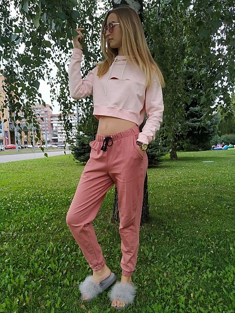 Skinny blonde amateur Katie posing in her lovely sportswear in public - Image 4 of 20  in Legs category  