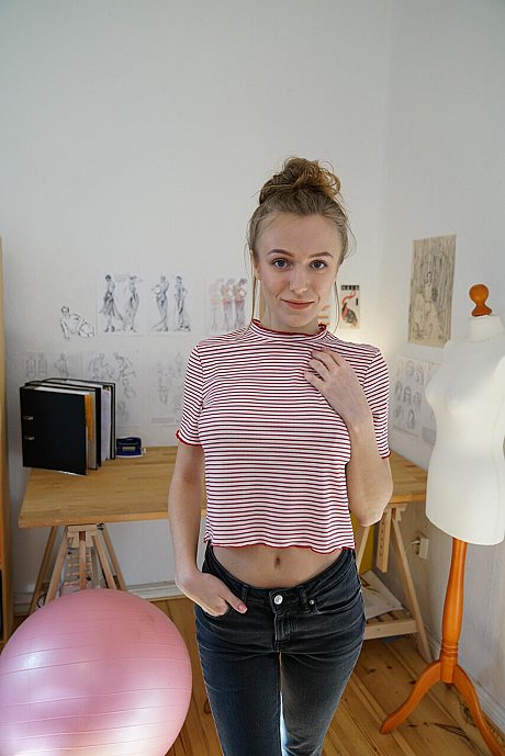 Ersties performed by Aislin Hot Photos - Image 4 of 20  in Amateur category   featuring Aislin 