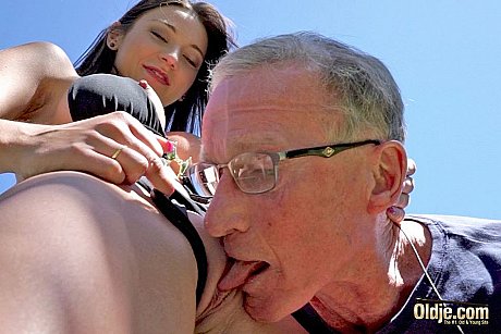 Ravishing teenie girl girl girl has sexual relations with men as mature as her grandfather - Image 14 of 14  in Outdoor category   featuring Julie Skyhigh 