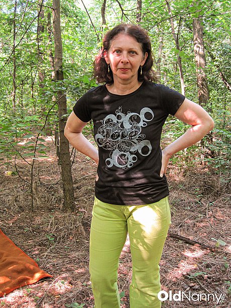 Older Anna shows off her tits and gets her bushy muff stuffed in woods - Image 2 of 21  in Pussy category   featuring Anna, Dieter Von Stein 