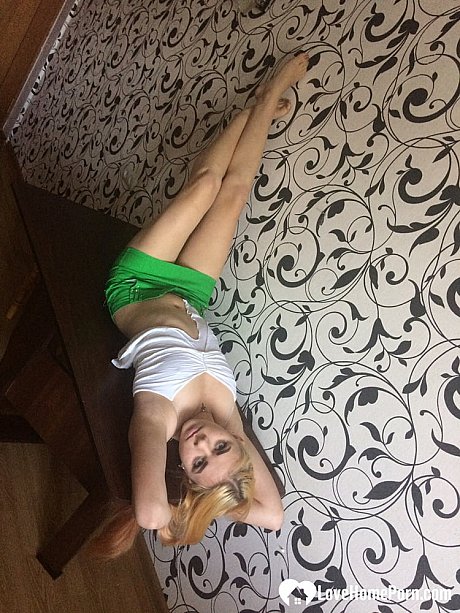 Slender blondie amateur unveils her giant behind and small tits on a table - Image 3 of 20  in Skirt category  