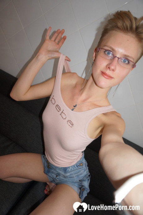Amateur teen in glasses fondles her sexy boobs in homemade pretty selfie action - #1536092