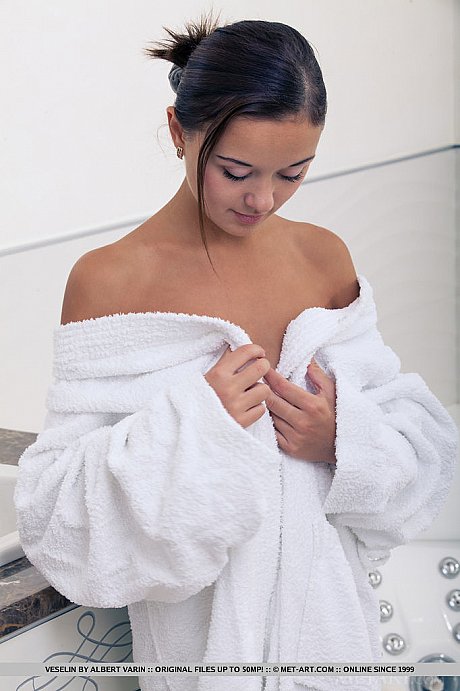 Wet European babe exposing small teen boobies and shaved pussy in bathtub - Image 7 of 18  in Babe category   featuring Veselin 