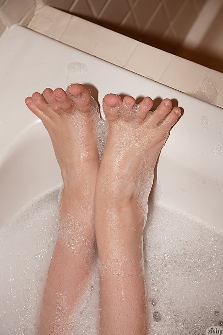 Skinny babe Patience Dolder showing off her wet nude body in the bathroom - Image 3 of 11  in Teen category   featuring Patience Dolder 