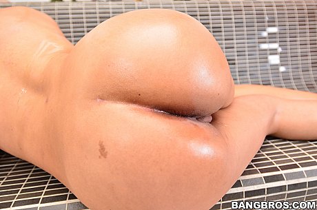 Pretty teen with a stunning butt Sofia strips and takes a boner on a bed - Image 11 of 21  in Outdoor category   featuring Sofia Nix