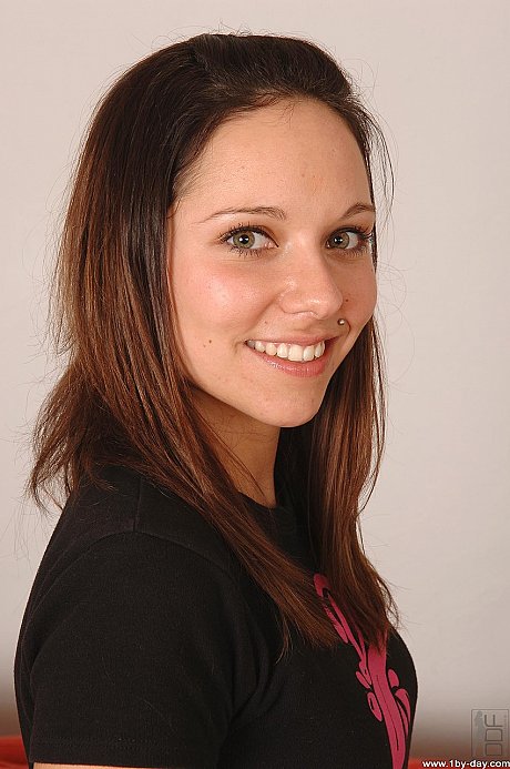 European newbie Kami Nikita strips at the casting & shows her large booty & pussy - Image 2 of 20  in Babe category   featuring Kami Nikita 