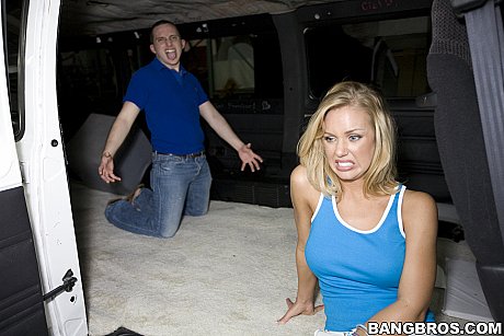 Blondie American pornstar Nicole Aniston gets slammed by her photographer - Image 2 of 21  in Amateur category   featuring Nicole Aniston 