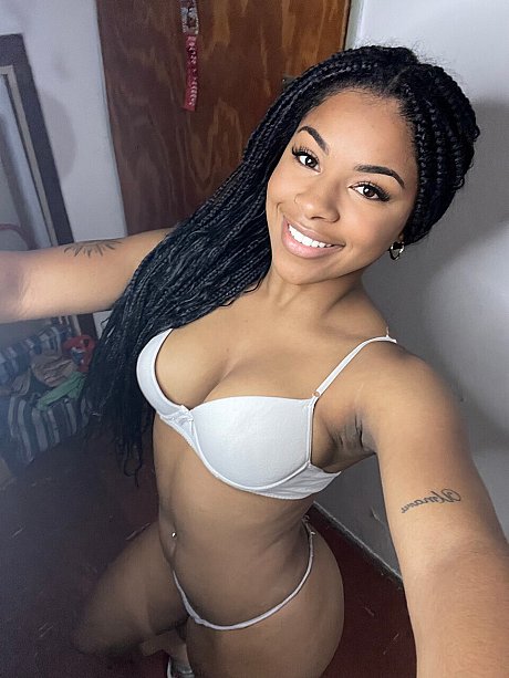 OnlyFans Paola Axo naked Porn Pics - Image 15 of 20  in Babe category  