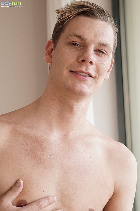 Man BF Fun featuring Damon Diesel Sex Images - Image 12 of 21  in Gay category  