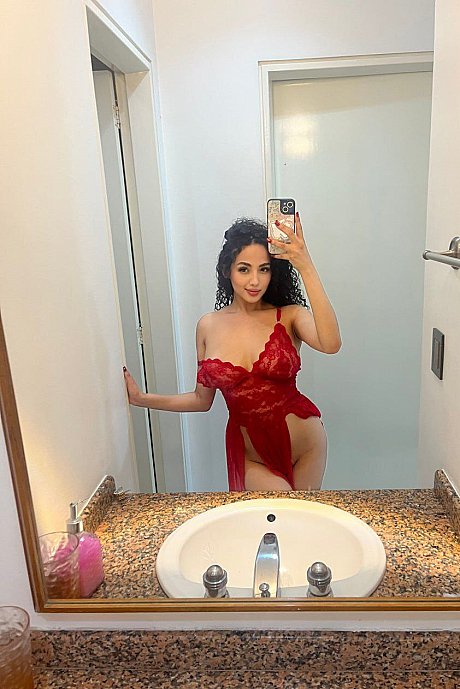 OnlyFans Francesca Ricci Francesca Ricci - Image 11 of 20  in Feet category   featuring Francesca Ricci 