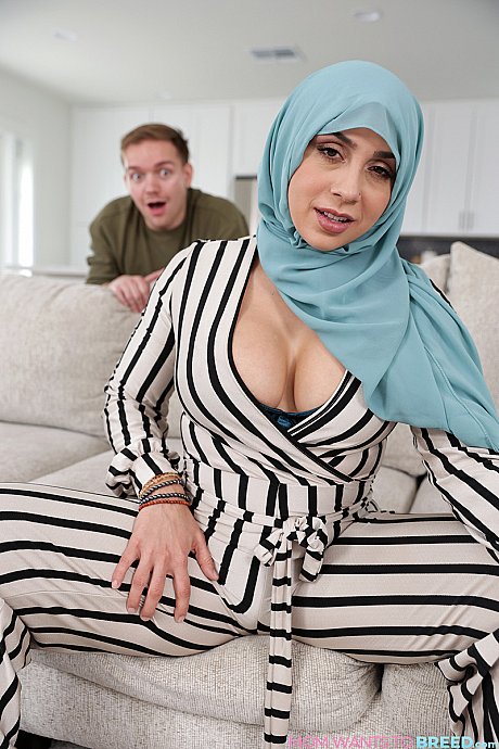 Busty Muslim mom Lilly Hall sports a creampie after a banging a husband BF - Image 3 of 16  in Spreading category   featuring Lilly Hall 