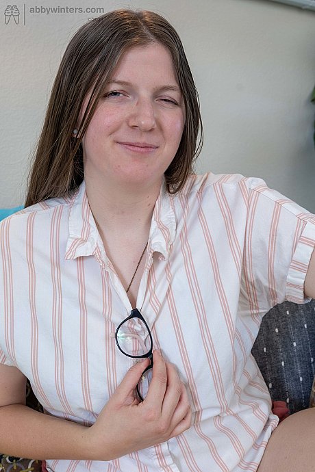 Amateur nerd Jacklyn revealing her chubby body and silky pussy - Image 2 of 20  in Babe category   featuring Jacklyn 