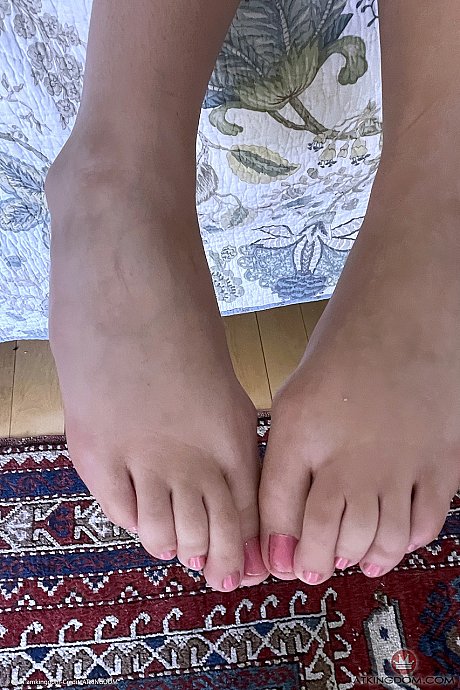 Purple-haired babe Lily Adams showing her puffy cunt monstrous booty & feet up close - Image 11 of 20  in Pussy category   featuring Lily Adams 