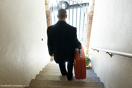 Pretty MILF Veronica Avluv tease with her gigantic juggs while showering - Image 7 of 20  in Pussy category   featuring James Deen, Veronica Avluv 