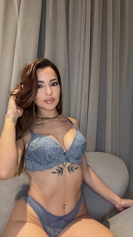 OnlyFans Carolina Villaxo Carolina Villaxo - Image 10 of 21  in Model category   featuring Carolina Villaxo 