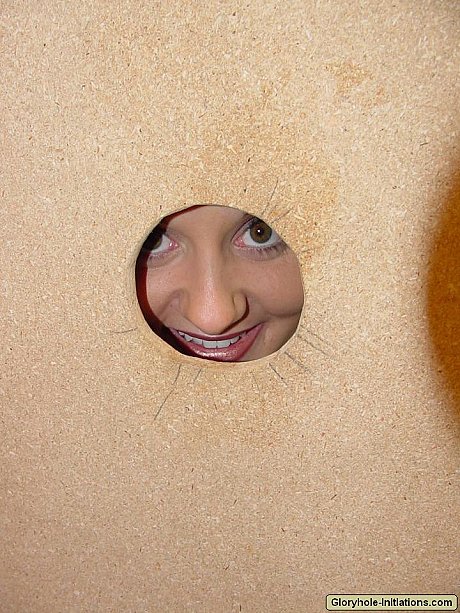 Juicy tubby blondie Nicole Parks gets cum on her stunning attractive chin in gloryhole shot - Image 4 of 17  in MILF category   featuring Nicole Parks