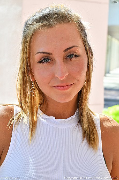 Adorable amateur babe Macy shows her hot behind and small titties in public - Image 5 of 21  in Pussy category   featuring Macy Wilde 