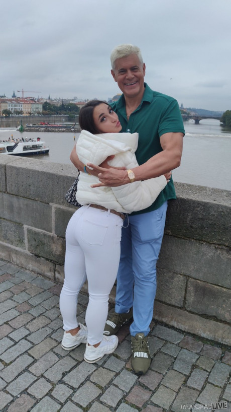 Curvy teenie Willow Ryder has doggystyle sex after flaunting her gigantic booty
