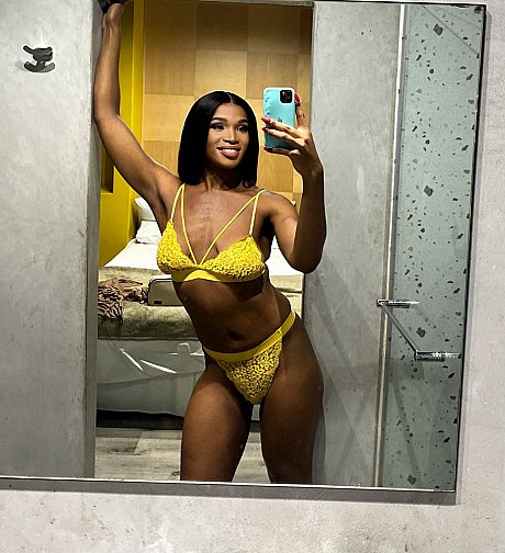 OnlyFans Savannah Lion featuring Savannah Lion Hot Pictures - Image 2 of 20  in Shemale category  