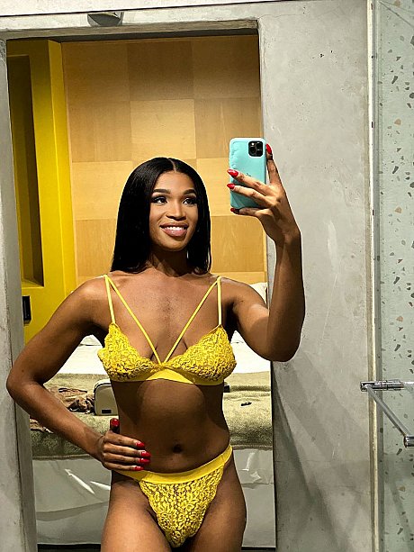 OnlyFans Savannah Lion featuring Savannah Lion Hot Pictures - Image 7 of 20  in Shemale category  