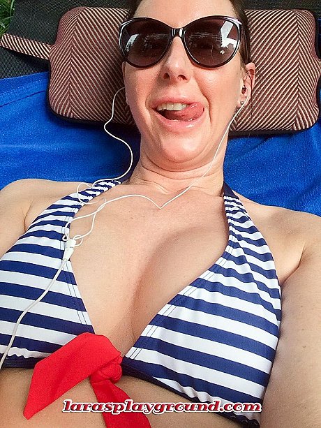 Sexy British chick girl Lara shows her big breasts & behind in her bikini compilation - Image 16 of 20  in Close Up category   featuring Lara Latex 