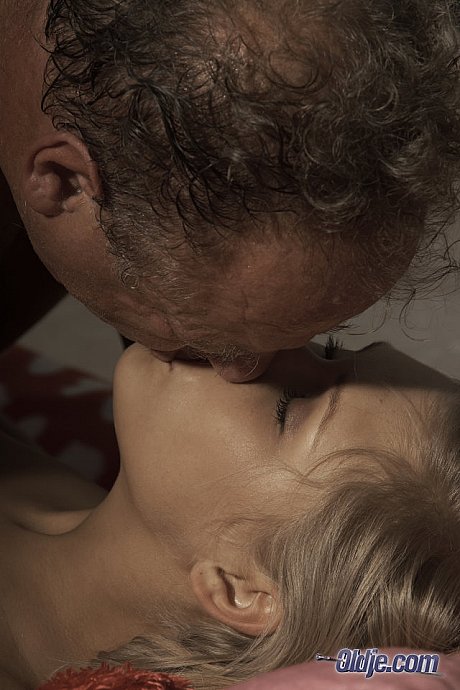 Tiny teen Sheryl Nitro gets banged by a thick old man boy man she met at the park - Image 19 of 20  in Close Up category   featuring Neil, Sheryl Nitro 