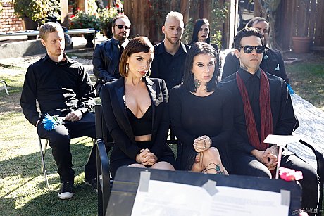 Outdoor XXX Porn Pics