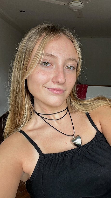 OnlyFans Estell Aily performed by Estell Aily nude Pictures - Image 19 of 20  in Model category   featuring Estell Aily 