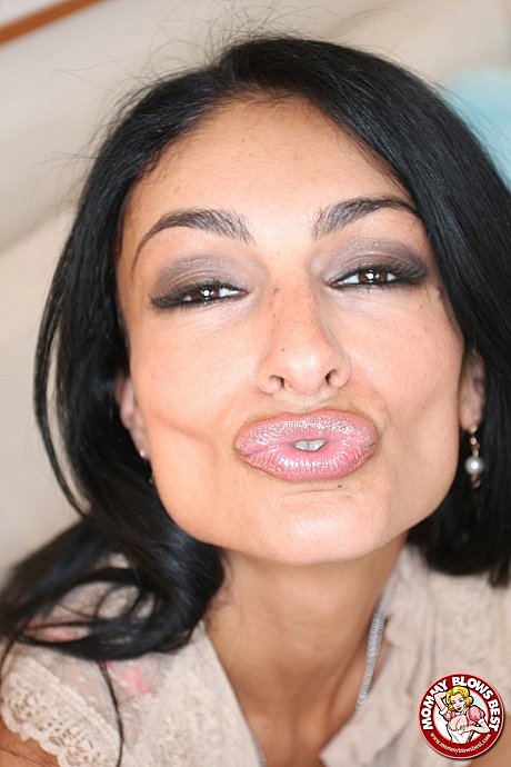 Busty Iranian bitch chick Persia Pele fixes her lips before blowing meat - Image 4 of 16  in MILF category   featuring Persia Pele, Jack H 