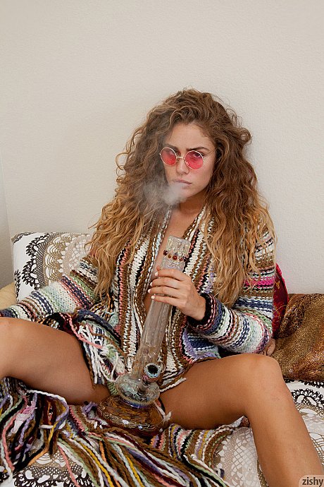 Hot babe Serina Cardoni smokes shisha & models charming body in different outfits - Image 7 of 11  in Teen category   featuring Serina Cardoni