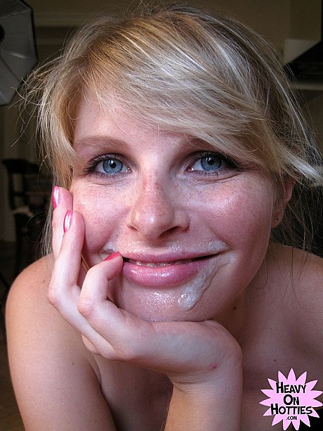 Pregnant amateur Wiska gets jizz on her face during a POV bj - Image 16 of 16  in Amateur category   featuring Wiska 